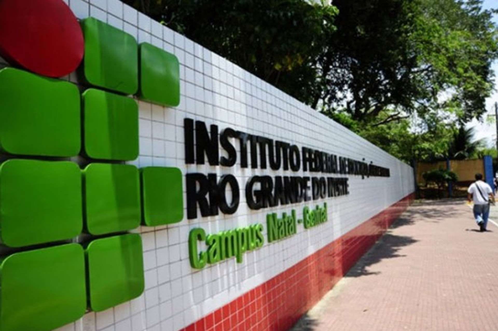 IFRN oferta 160 vagas para os cursos Comércio e Operador de Computadores
