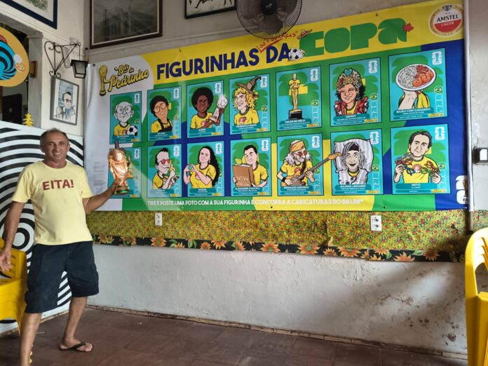 Dono de bar em Natal cria “figuraças da Copa” com clientes na parede do boteco